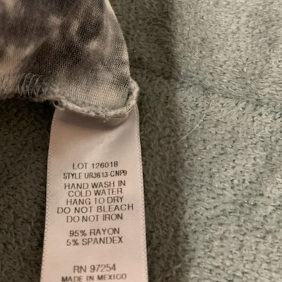 One CLothing Sleeveless Tie Dyed Romper - Picture 6 of 7